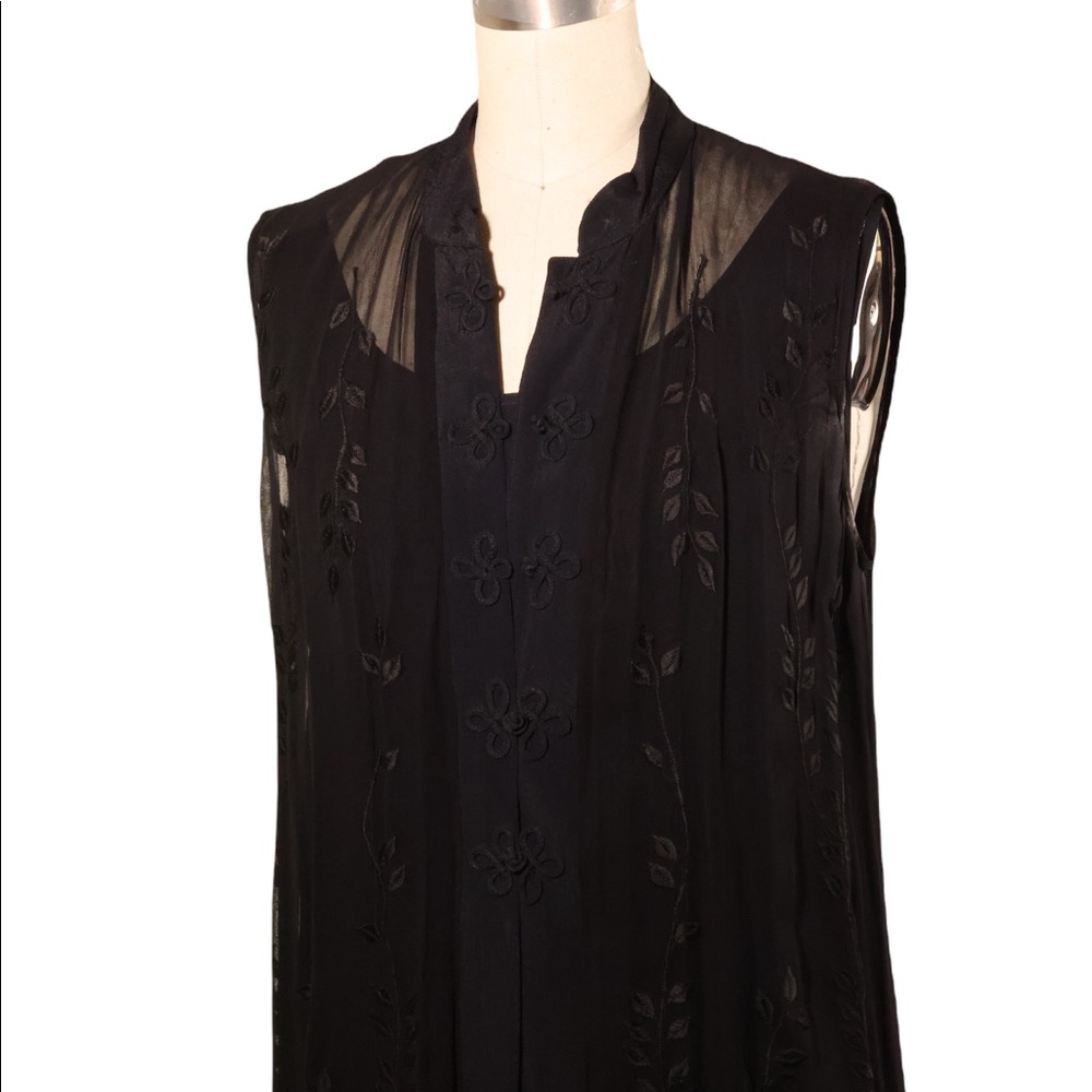 Chiffon long black sleeveless dress